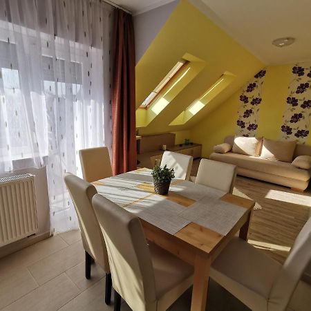 Szabo Apartman Sárvár 外观 照片