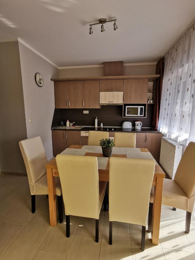 Szabo Apartman Sárvár 外观 照片