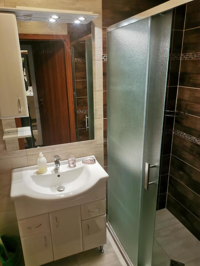 Szabo Apartman Sárvár 外观 照片